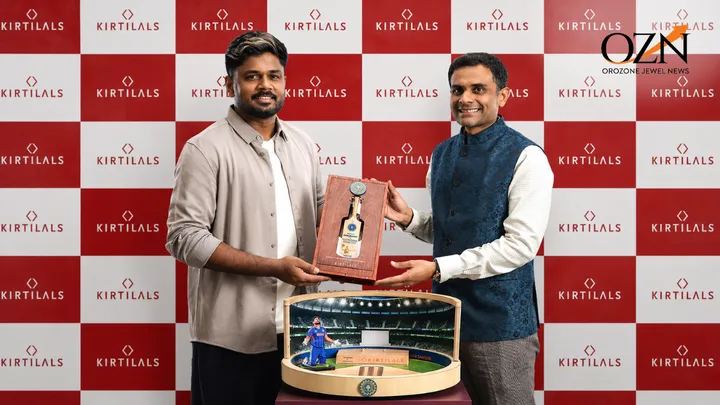 Kirtilals Honors World Cup Hero Sanju Samson with a Diamond-Studded Gold Bat